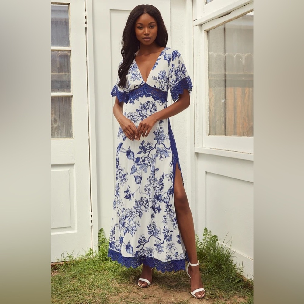 Lulu’s Sweeten the Occasion Blue Floral Lace Short Sleeve Maxi Dress